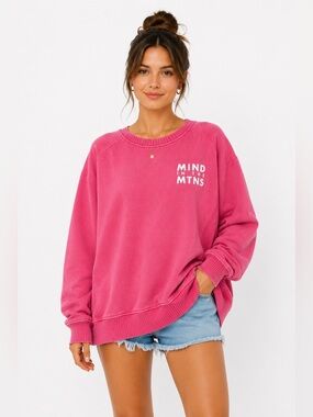 aerie Coral  'MIND IN THE MTNS' Oversized Crewneck Sweatshirt Size Small